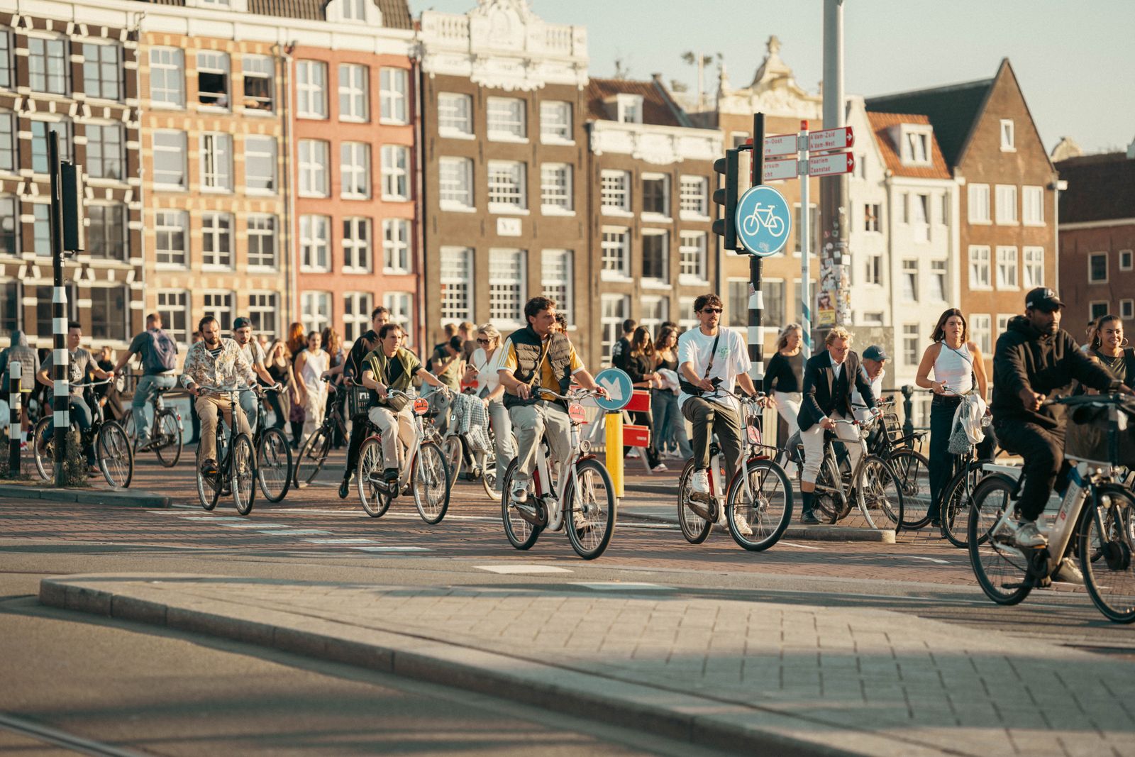Fietsers in het Nederlandse straatbeeld